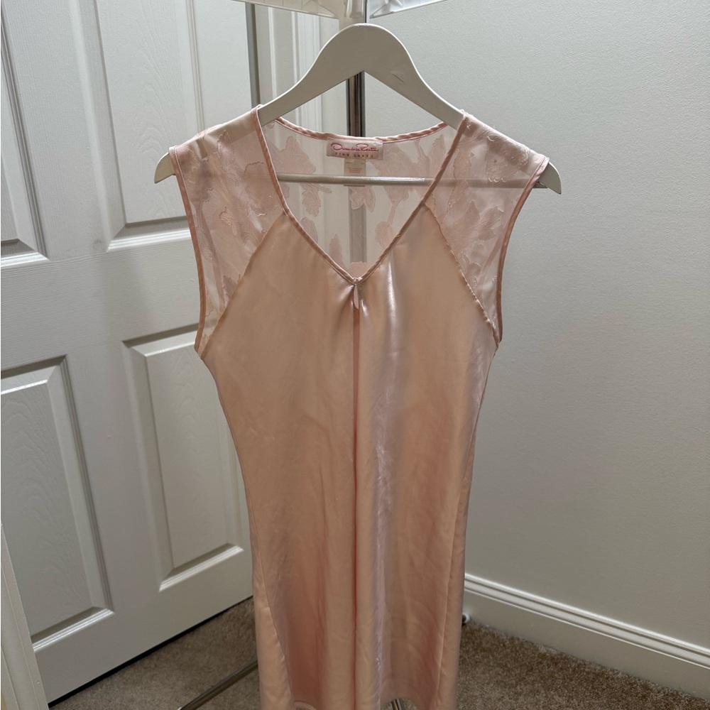 Oscar de la Renta Blush Satin Chemise